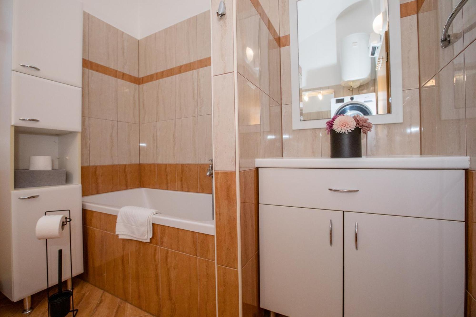 Apartmani Ana & Milo ロパール 部屋 写真