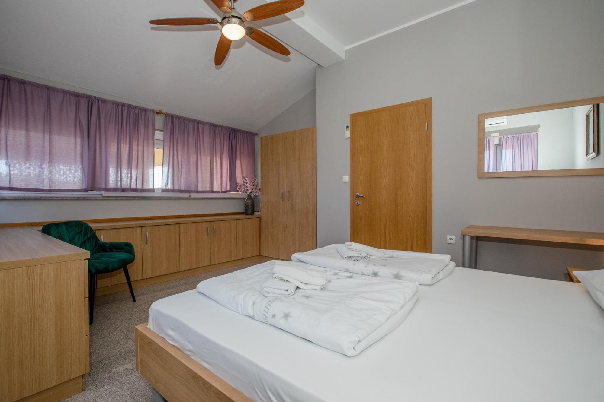 Apartmani Ana & Milo ロパール 部屋 写真